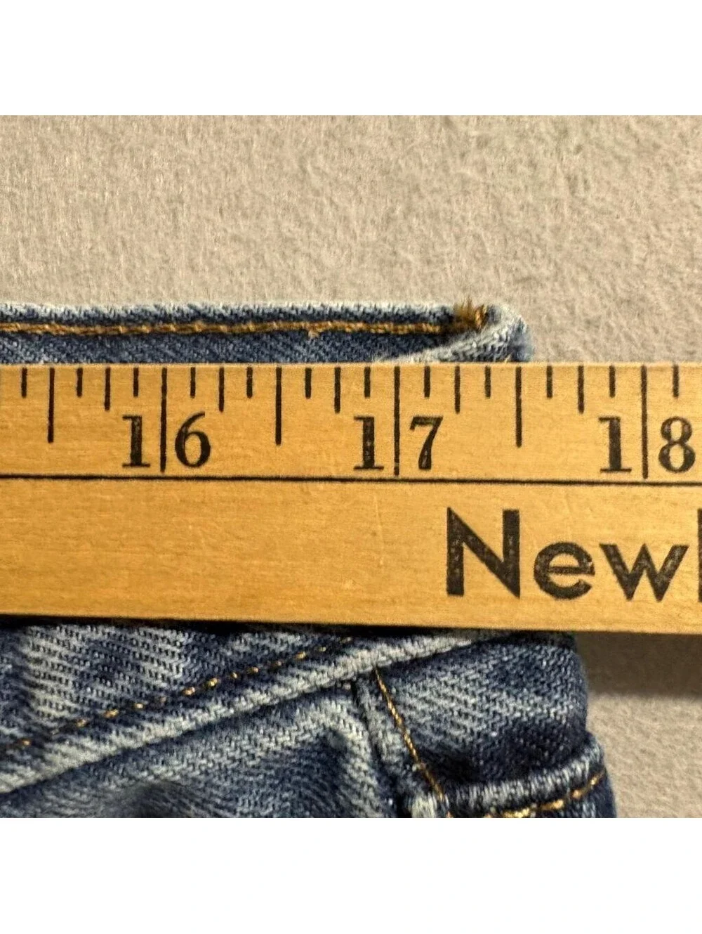 Calvin Klein Standard Straight Jeans Mens 34x30 Blue Denim Classic Fit Pant